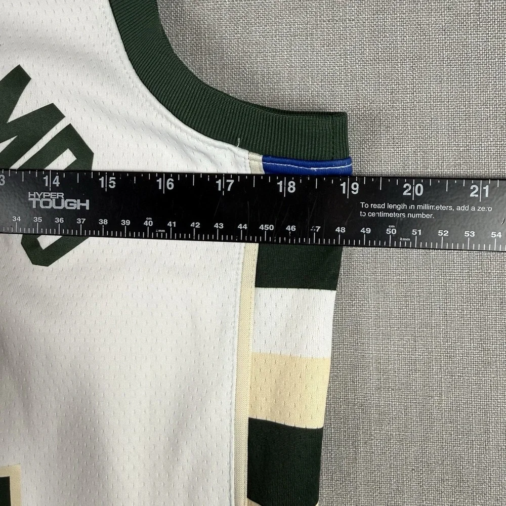 Nike Jersey Men's Size Small 40 Milwaukee Bucks Giannis Antetokounmpo White